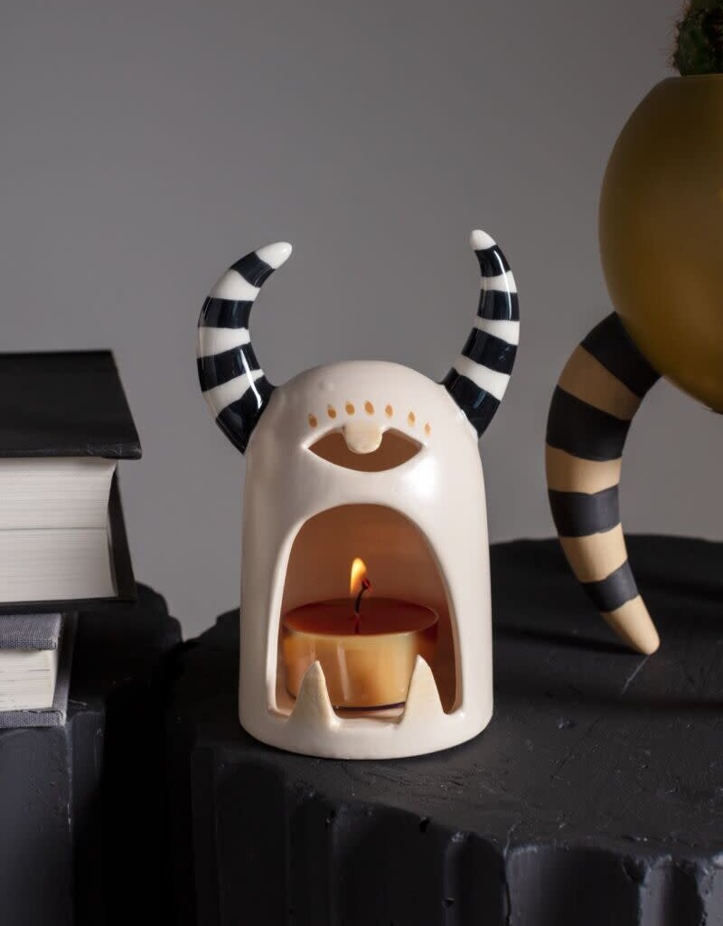 Tricks Candleholder