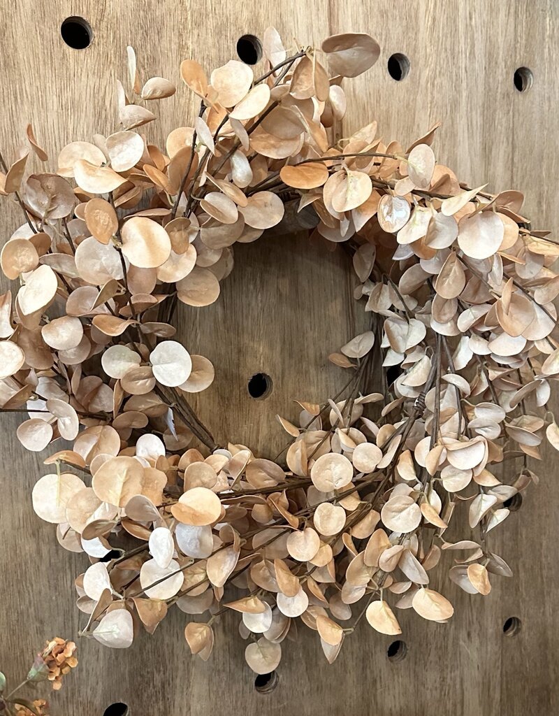 Beige Silver Dollar Leaves Wreath