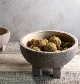 9" NAT. BEIGE RAISED TERRA COTTA BOWL