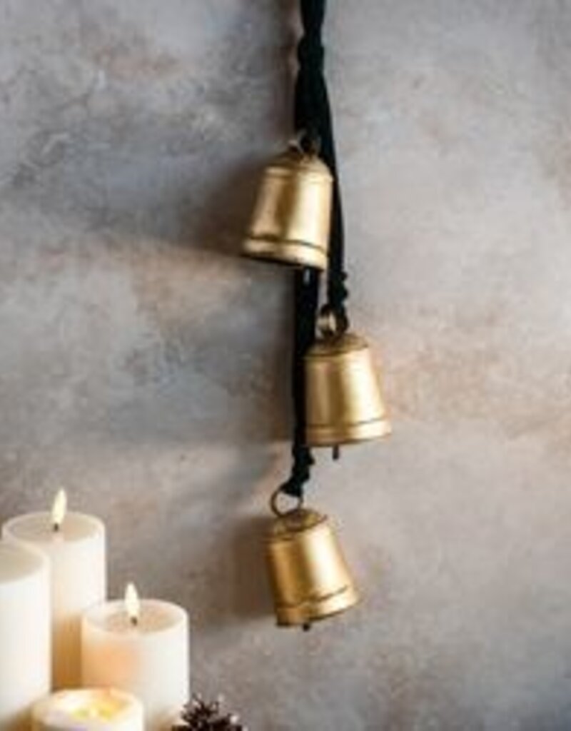 GD 3 BELL HANGER W/ GR VELVET
