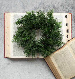 10" CEDAR WREATH
