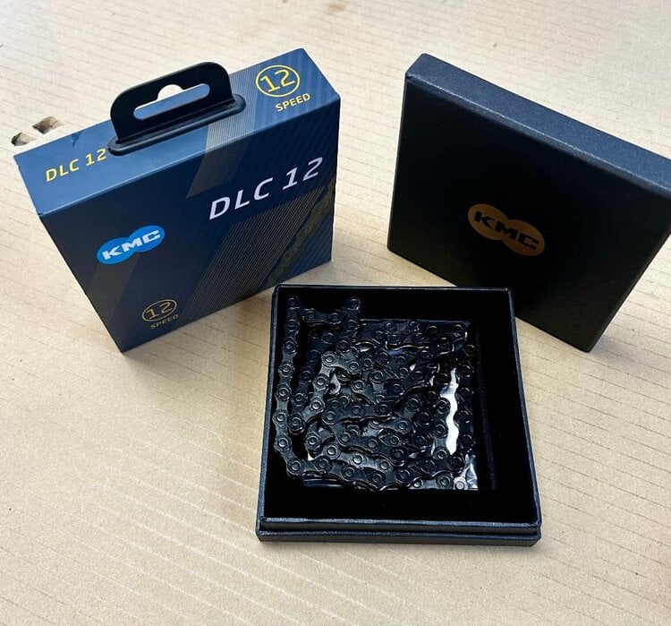 KMC KMC, DLC 12, Chain, Speed: 12, 5.2mm, Links: 126, Black