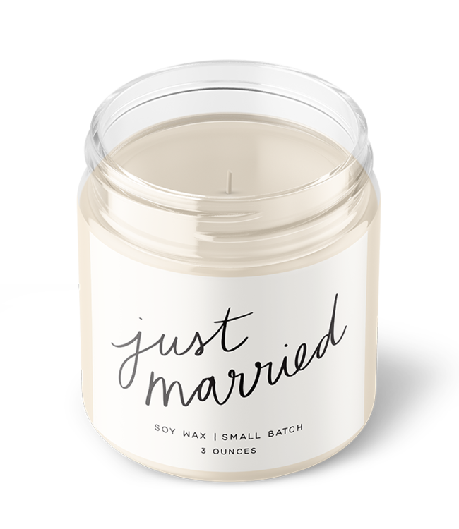 Declaration & Co. Petite Just Married Script Candle