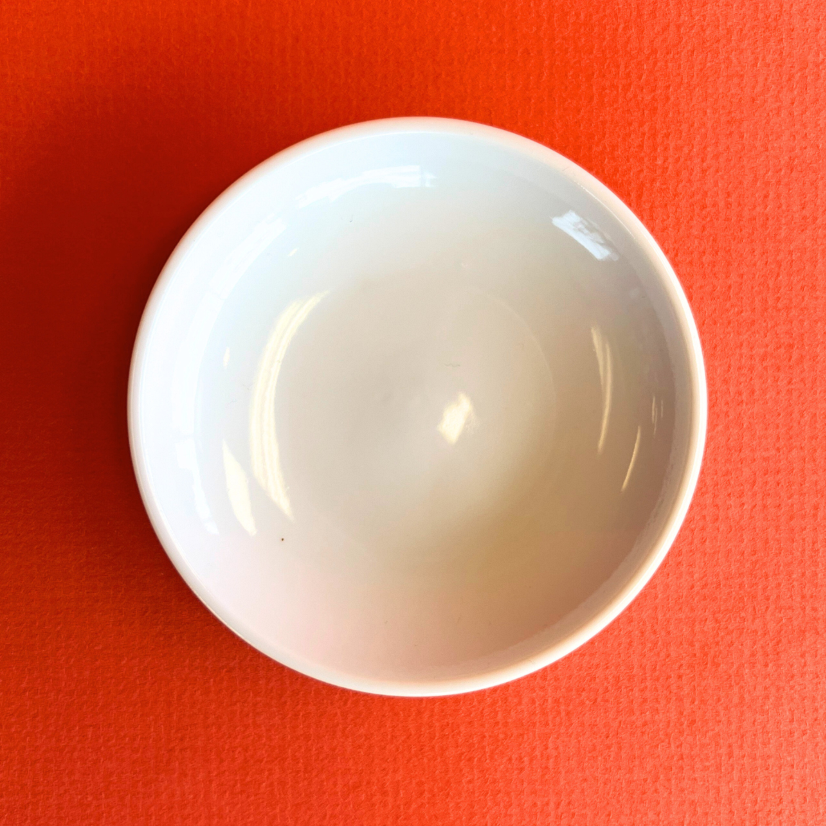 YASUTOMO PORCELAIN DISH 3 1/2"