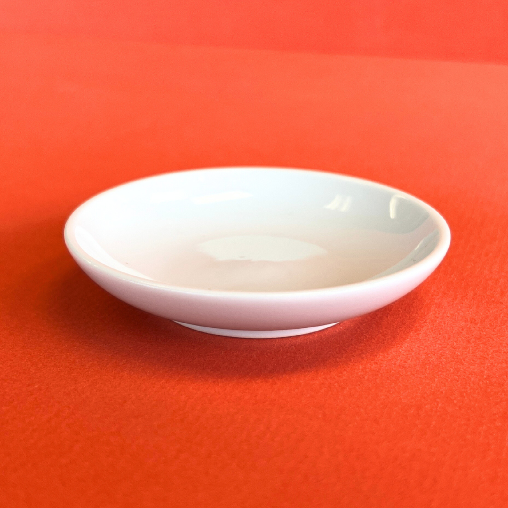 YASUTOMO PORCELAIN DISH 3 1/2"