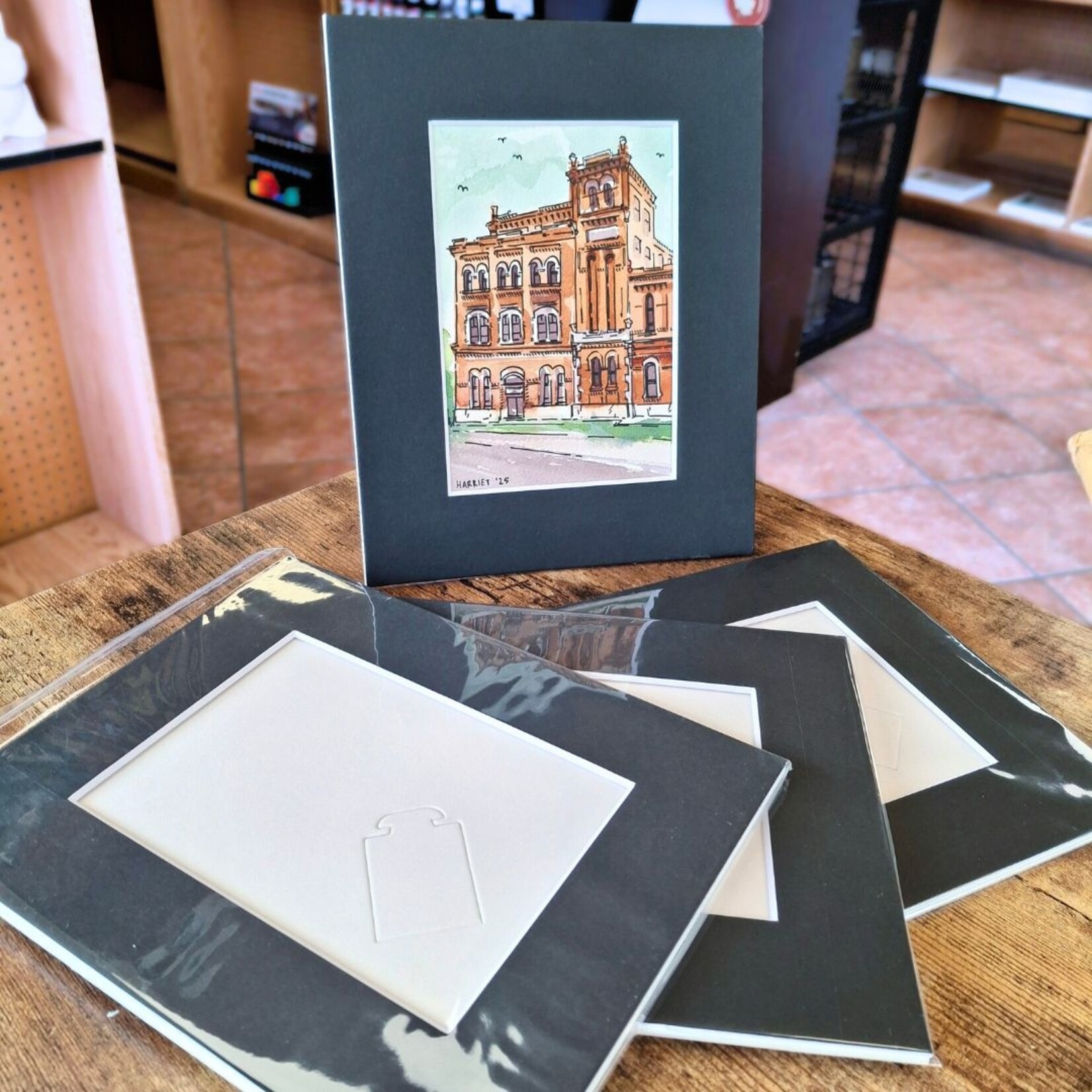 MAT WITH EASEL BACK 8X10 WITH 5X7 WINDOW - BLACK