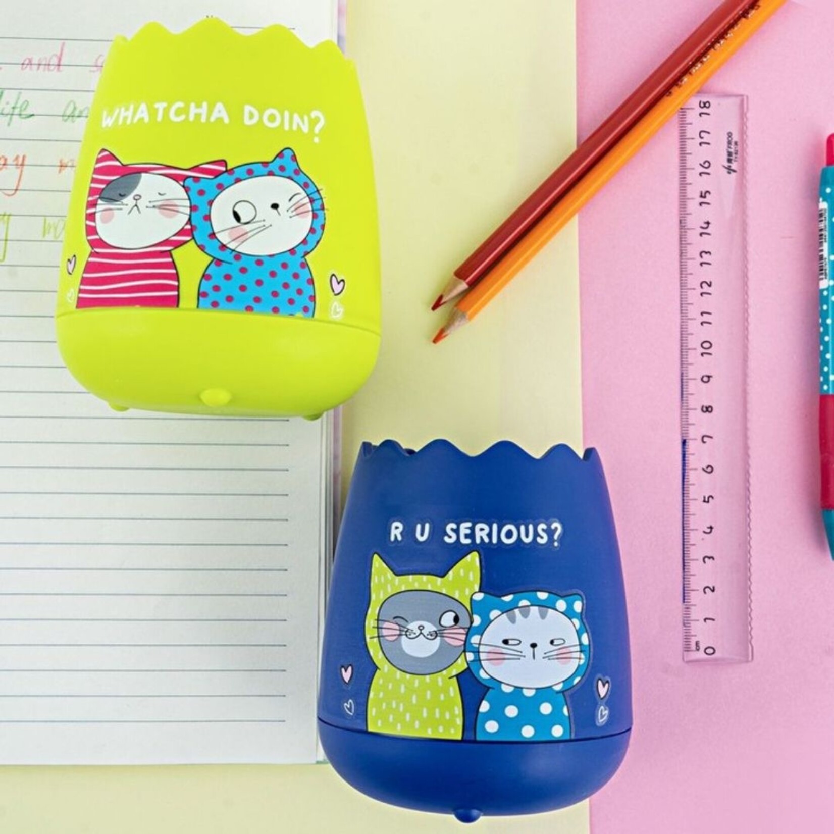 SO MANY CATS PEN HOLDER