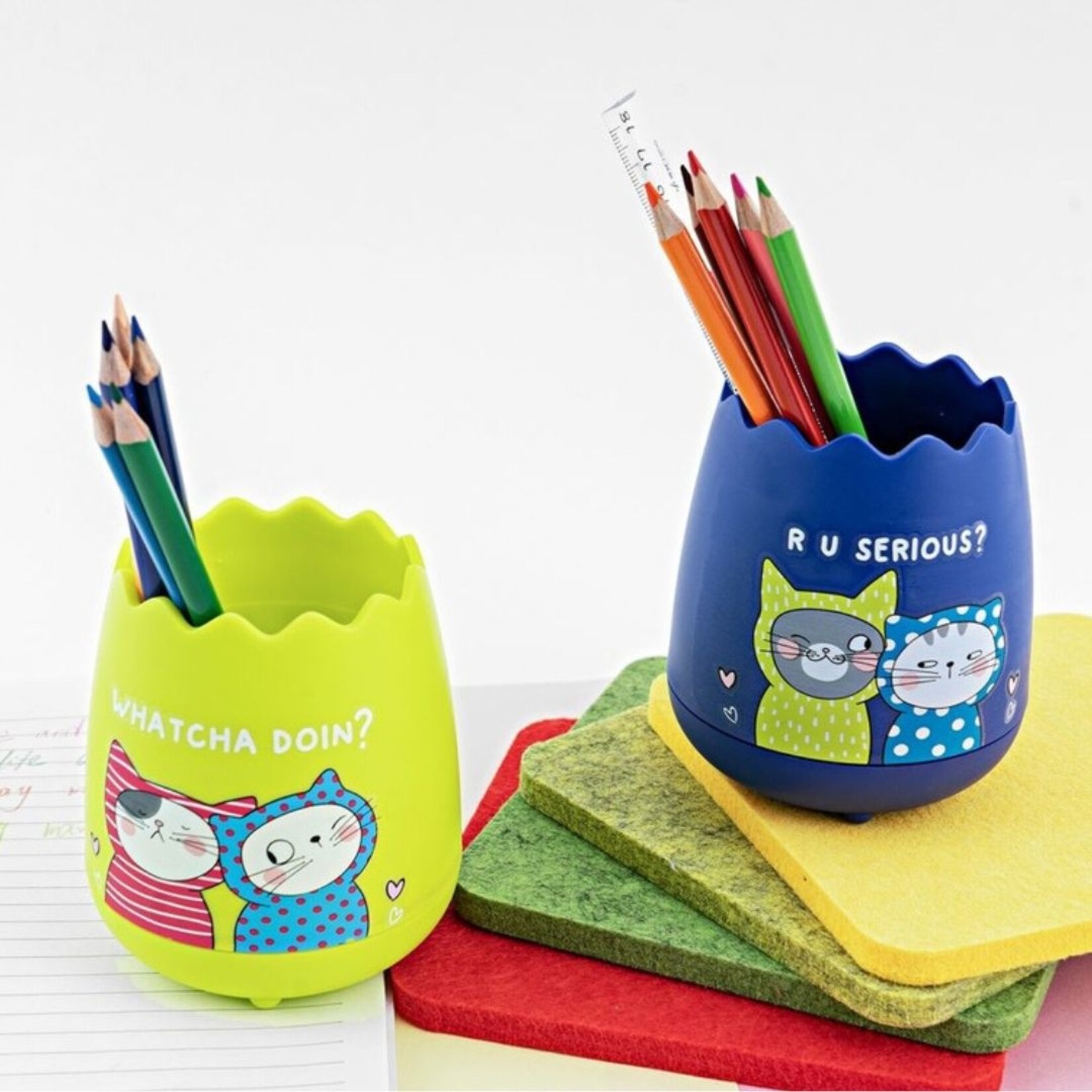 SO MANY CATS PEN HOLDER