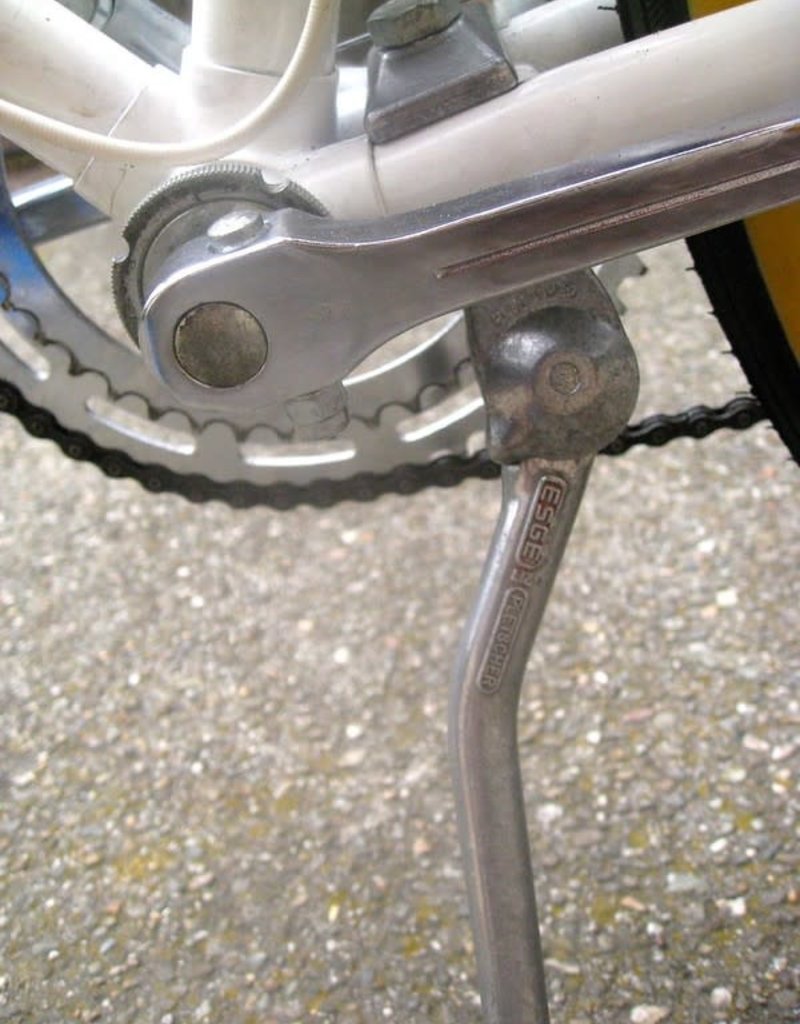 greenfield bike kickstand