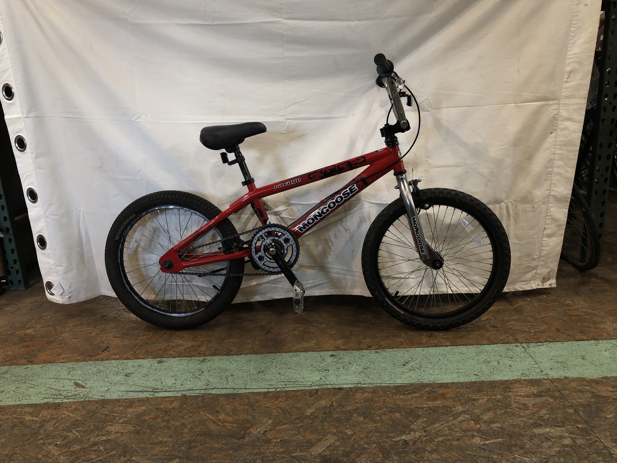 mongoose ravage bike