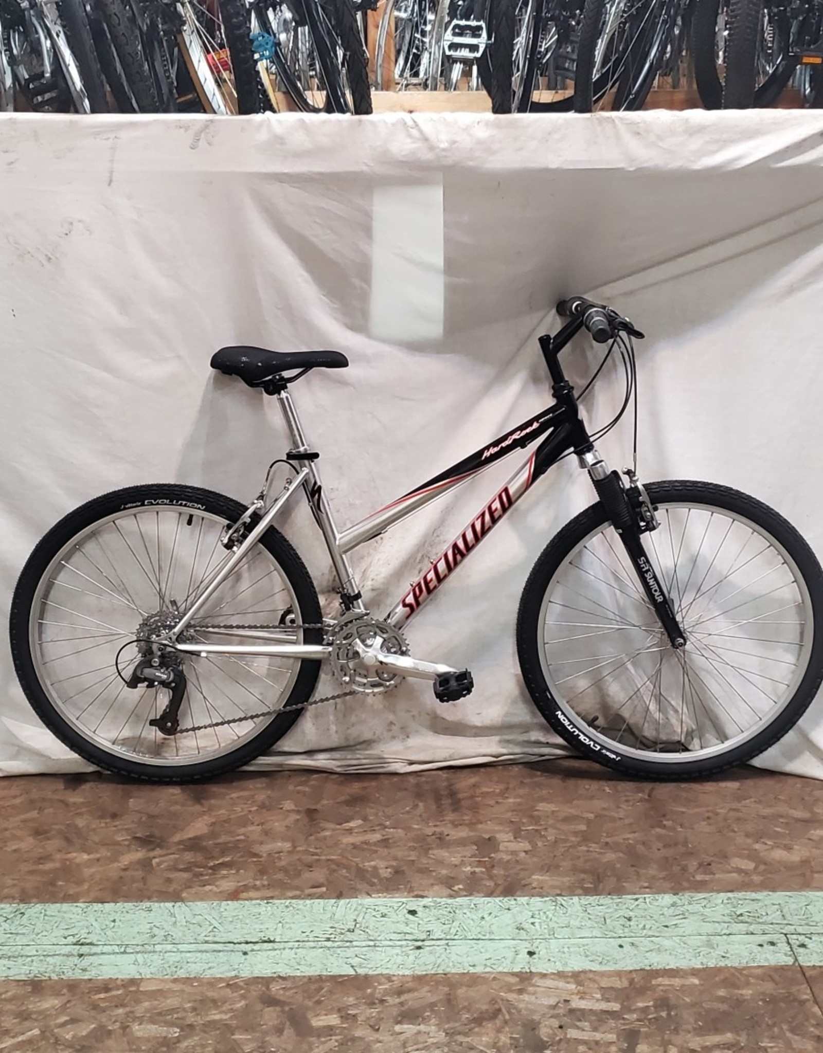 18"  Specialized Hardrock Sport (6922 B3)