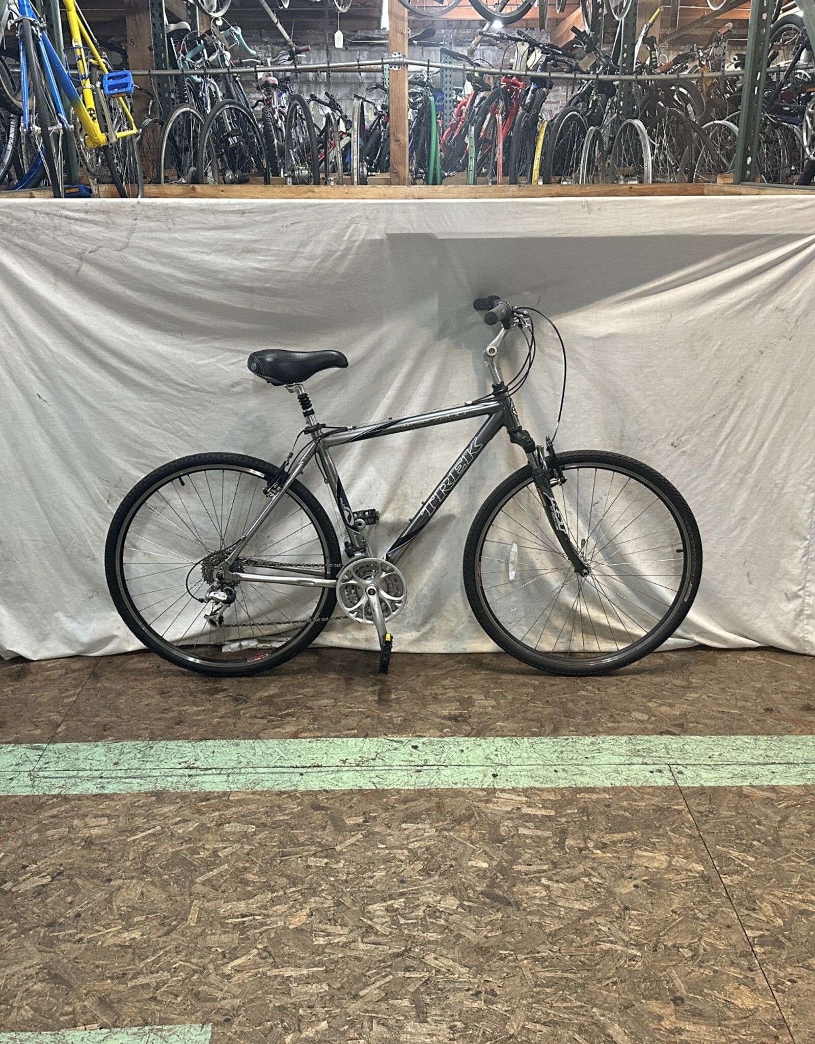 20"  Trek 7200 (922Z E1U)