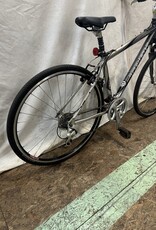 17.5" Trek 7200 Multitrack (736B i3U)