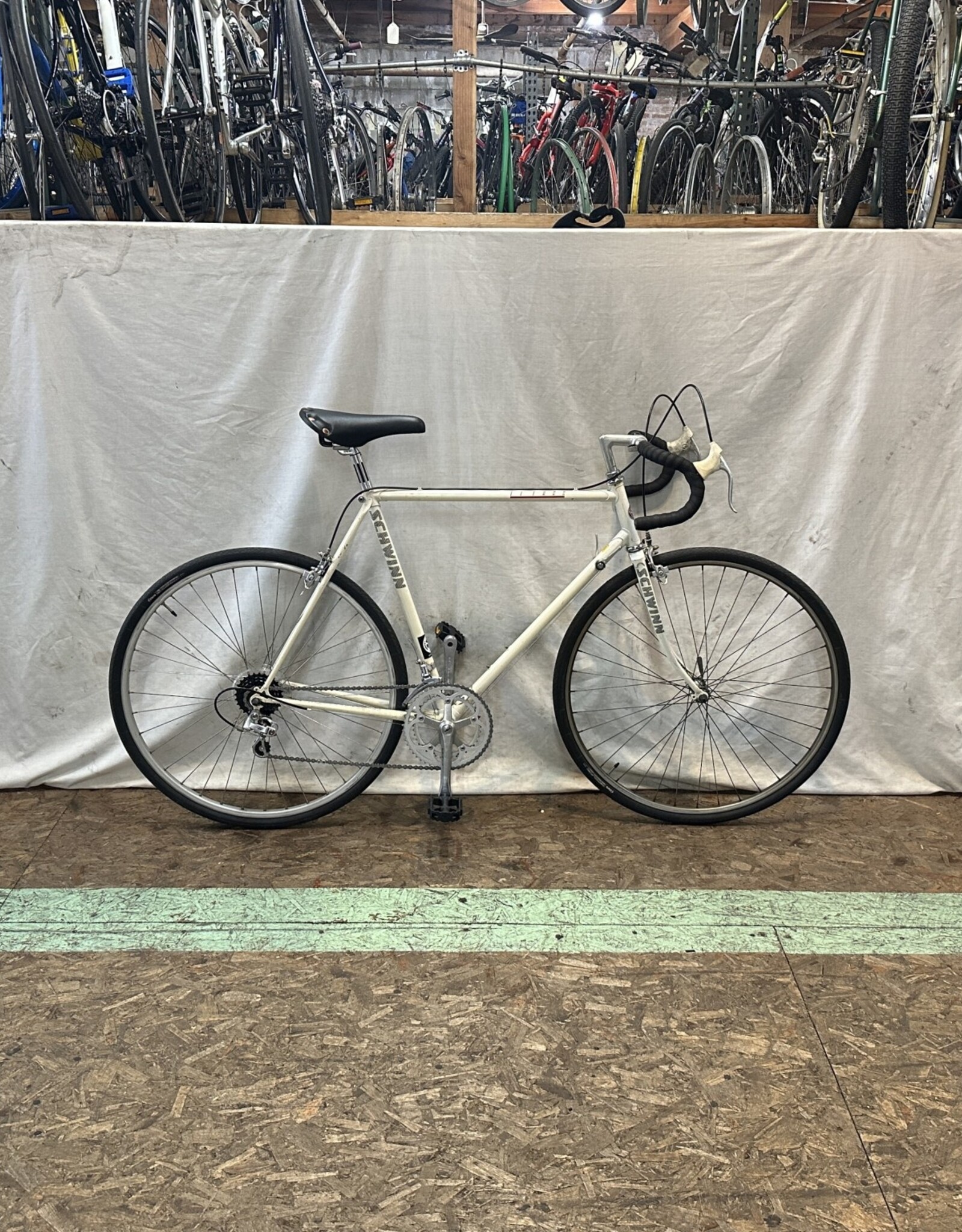 57cm Schwinn Le Tour (0421 H1U)