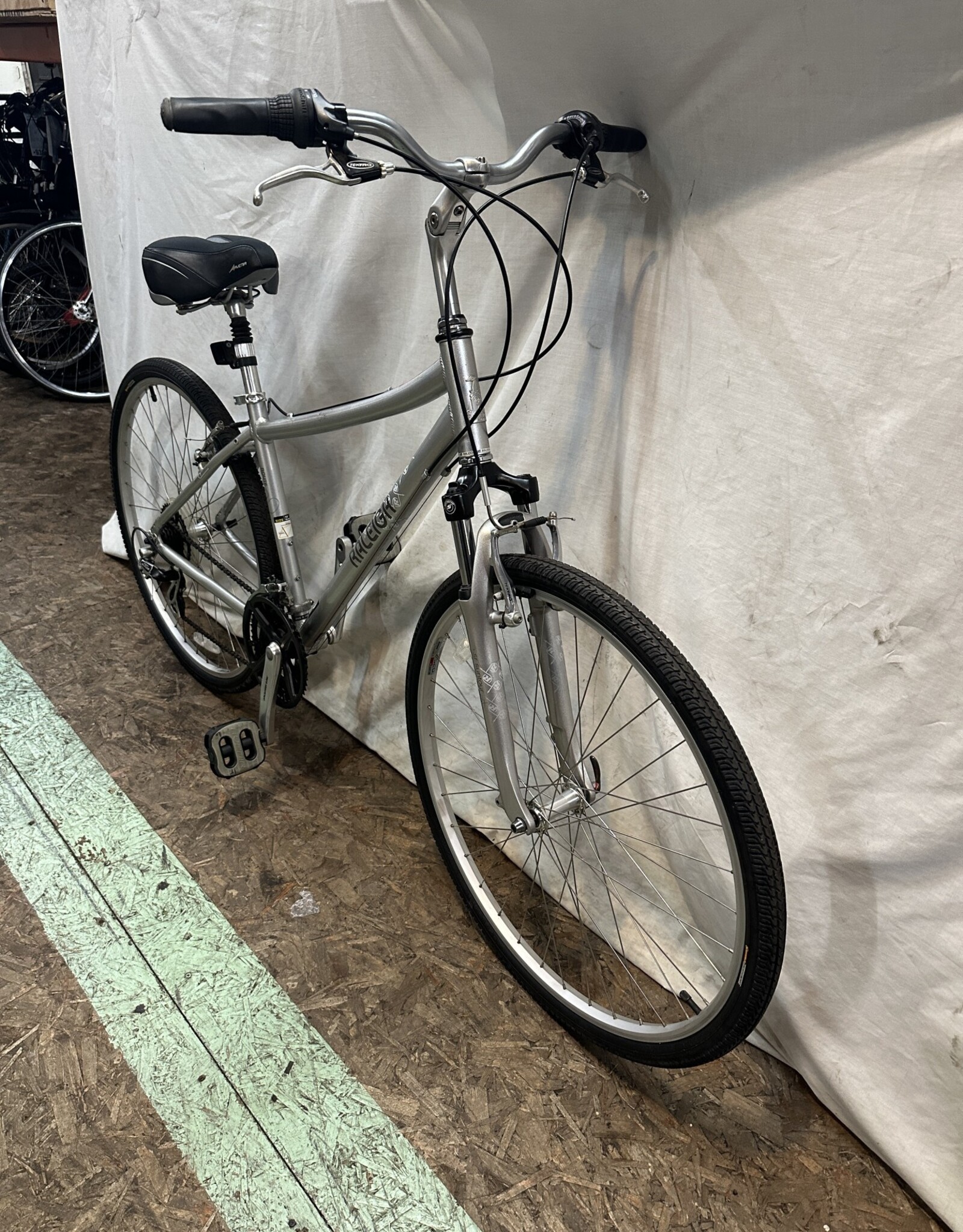 19" Raleigh Route  (2604 B2)