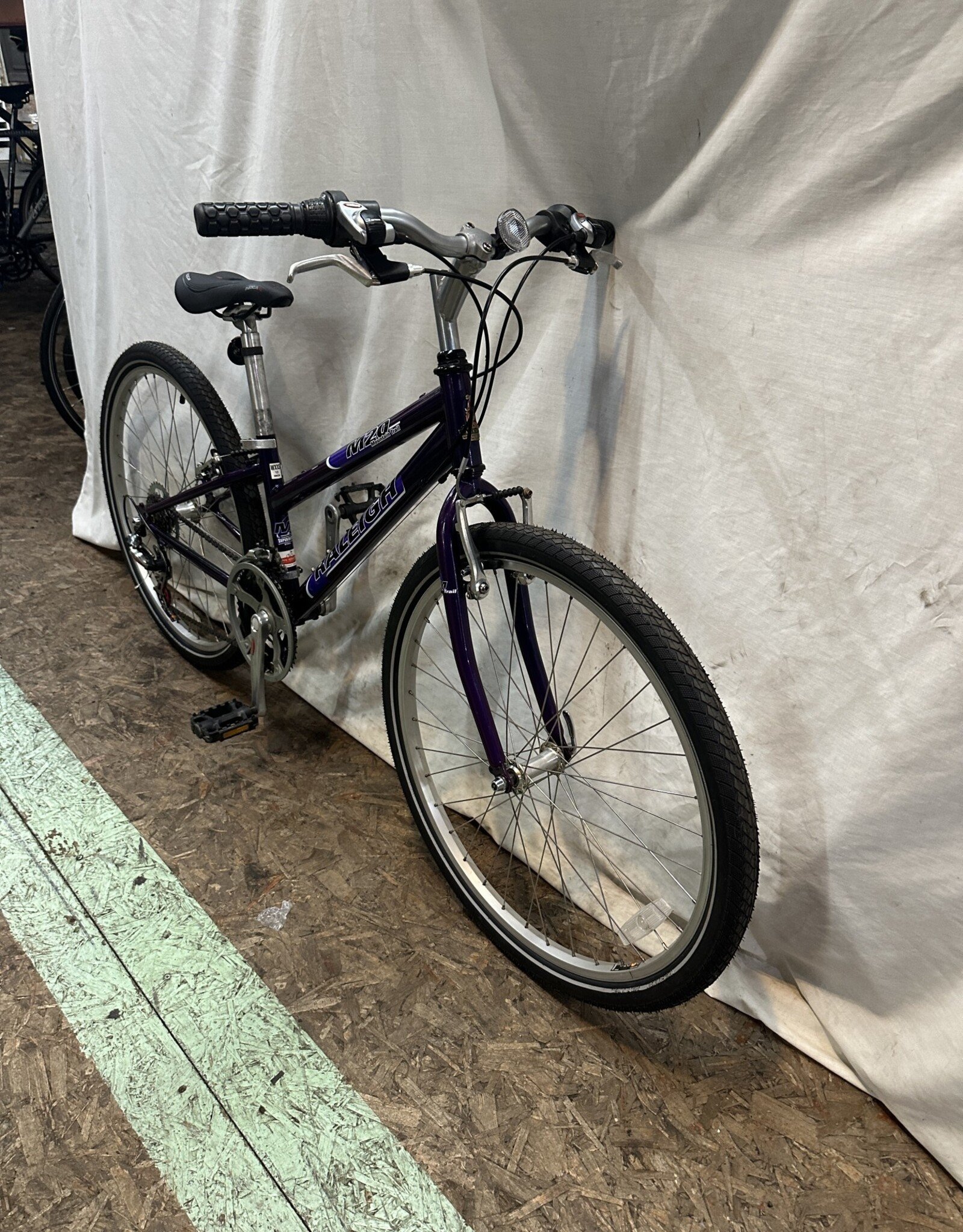 Raleigh 12"  Raleigh M20 (7163 B1)