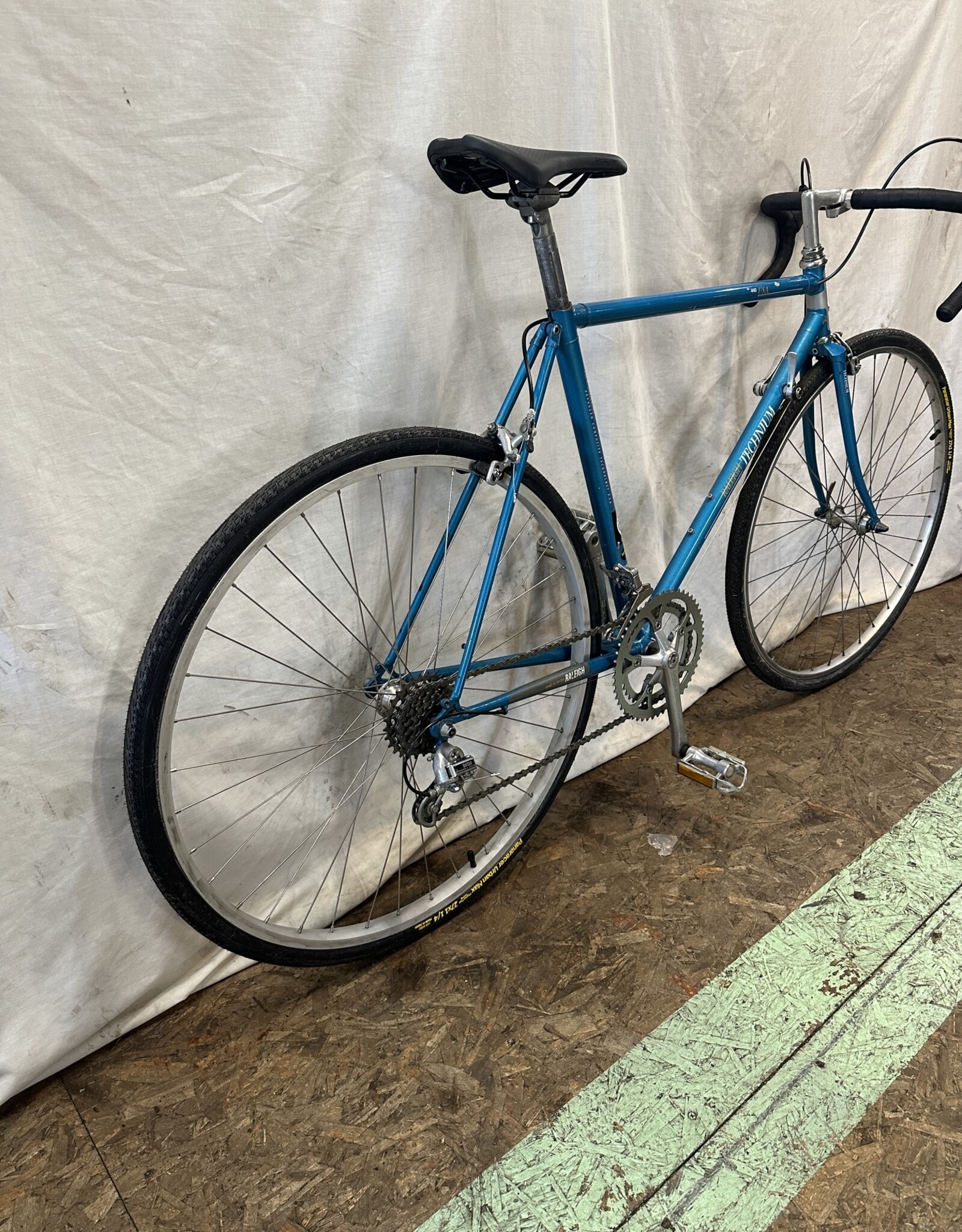 54cm  Raleigh Technium 440 USA (0172 B4L)