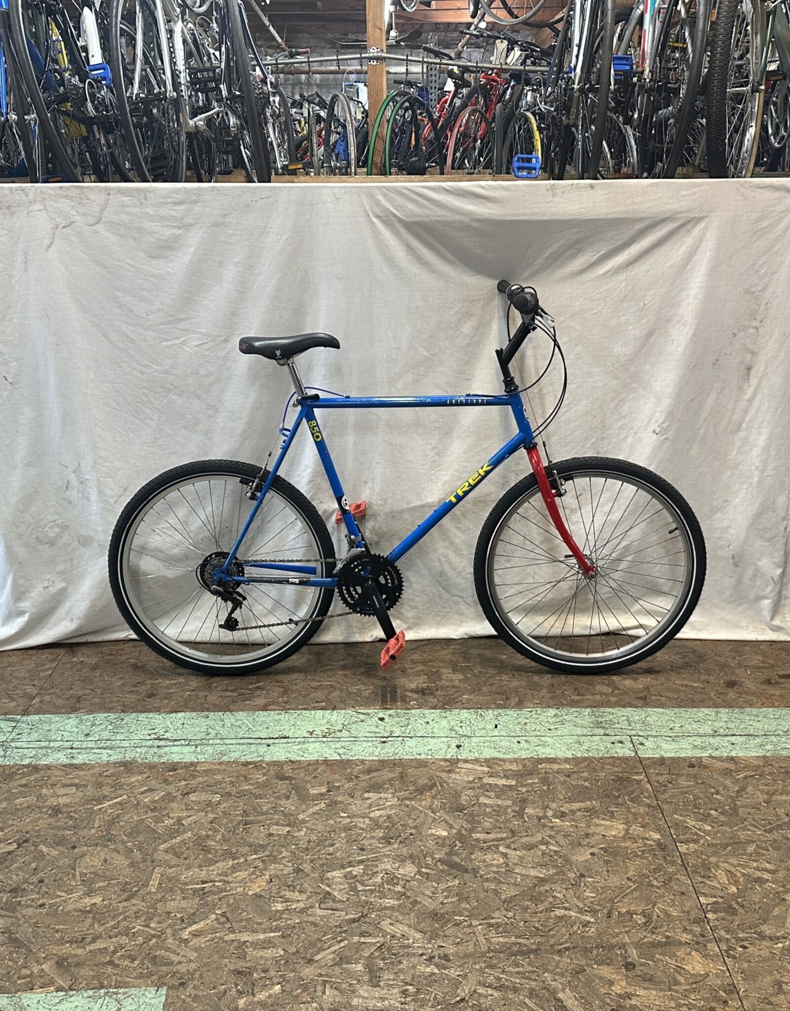 22"  Trek 850 Antelope (4447 B3L)