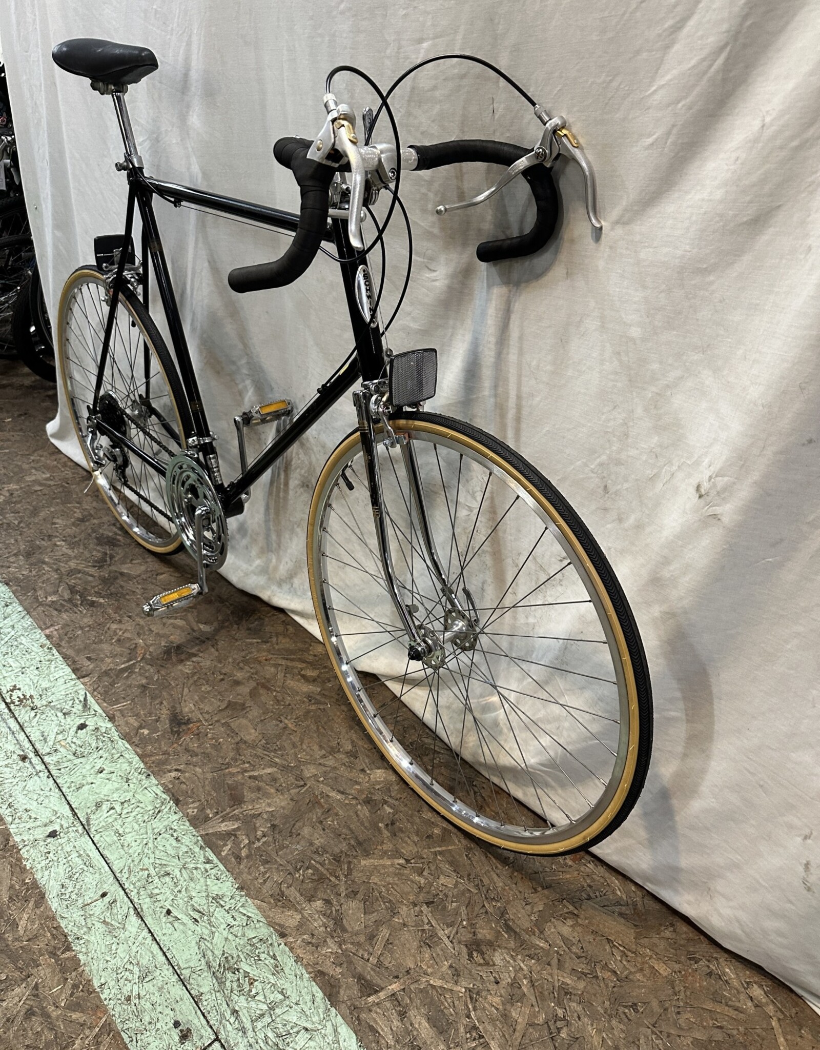 63cm Schwinn Road Bike (4636 B2L)