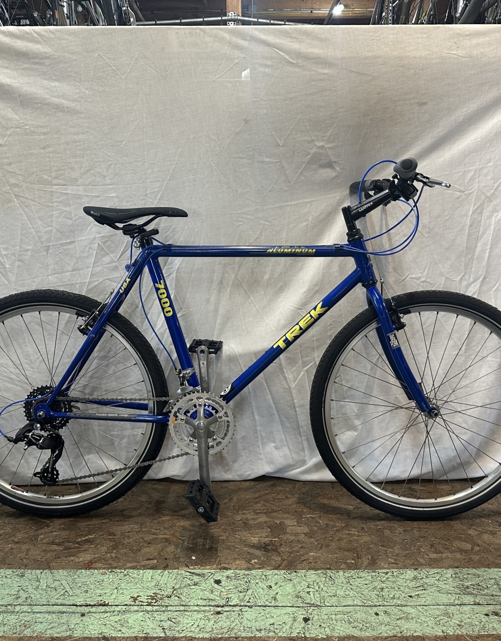 21" Trek 7000 (4188 G2U)