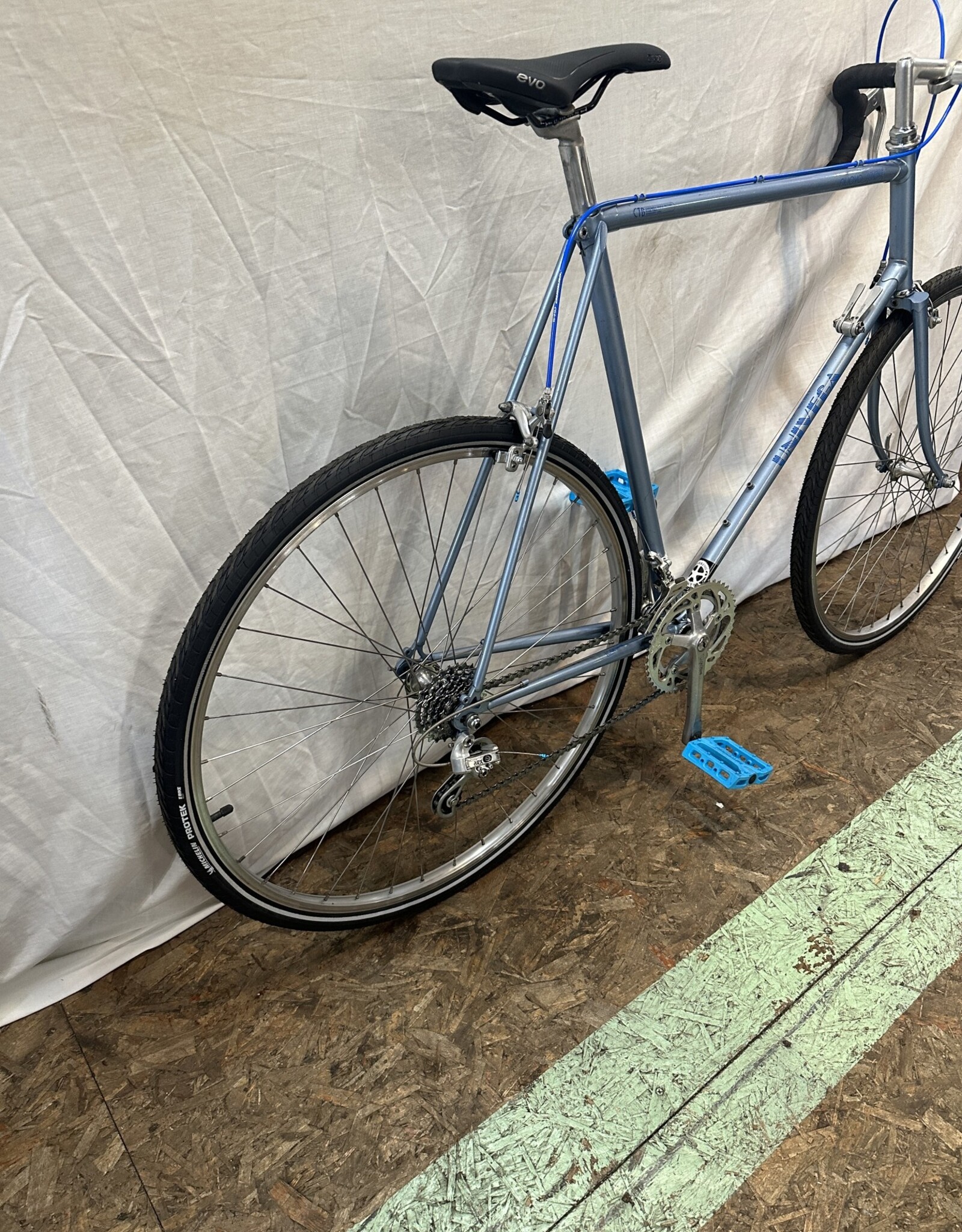 Univega nuovo sport clearance road bike