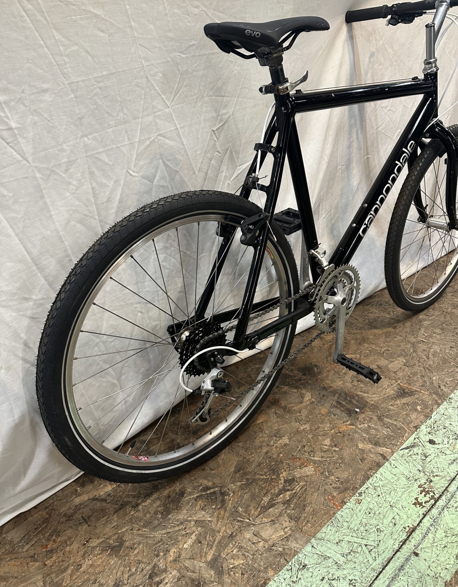 17" Cannondale MTB (5N25 G2U)