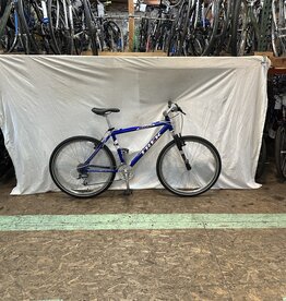 18" Trek 6000 (962R B2U)