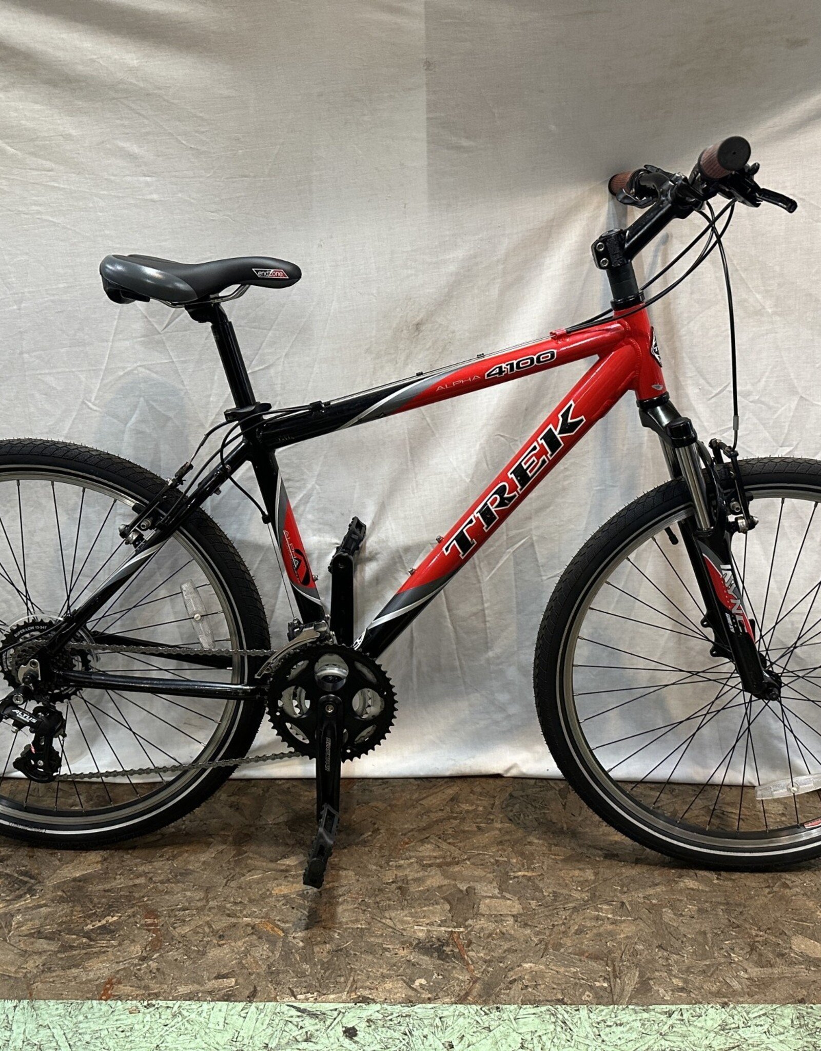 17.5"  Trek 4100 (K941 K3U)