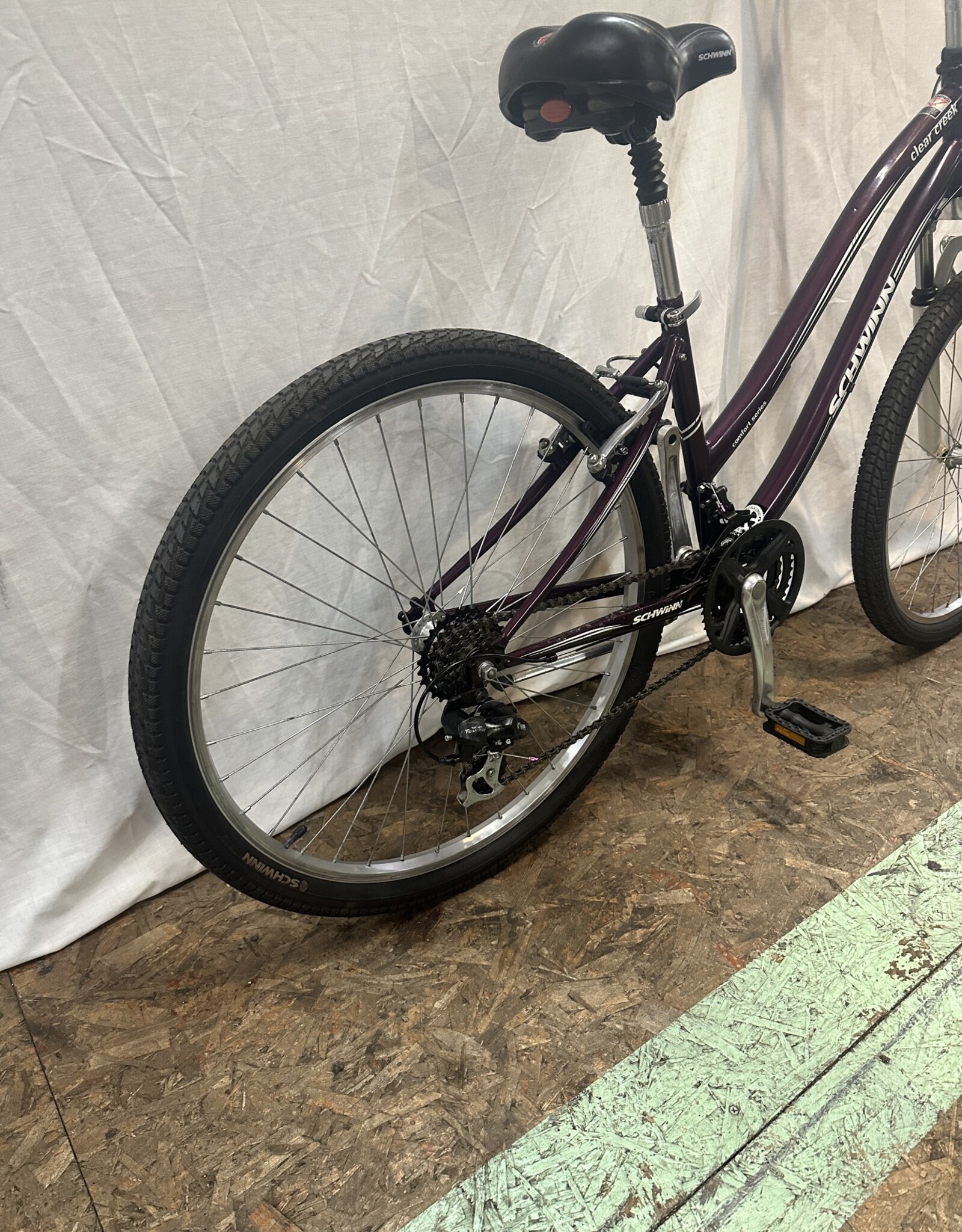 15" Schwinn Clear Creek (7403 E1L)