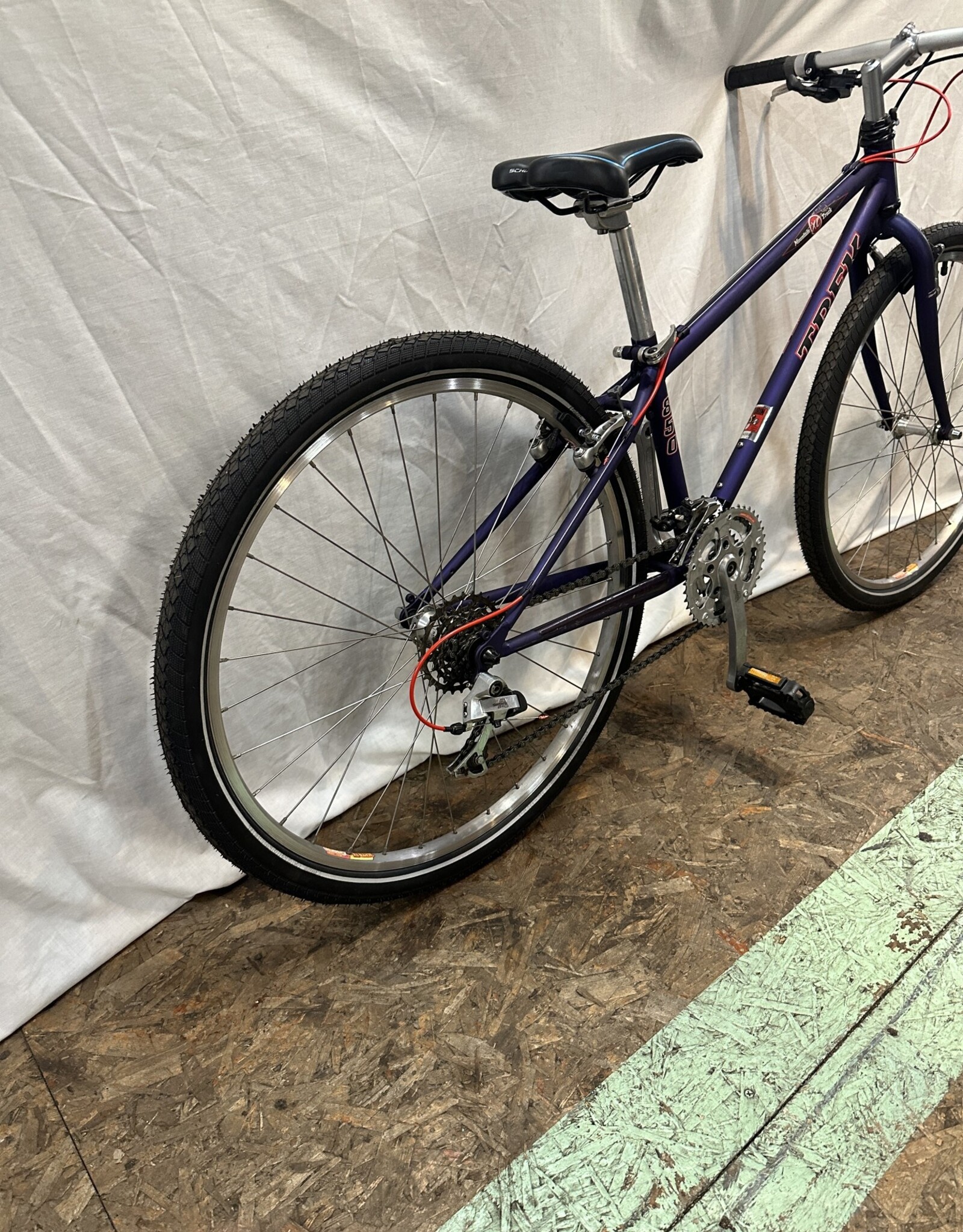 13"  Trek 850 Mountain Track XC (584M C5U)