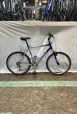21"  Trek 820 ST (4960 B5U)