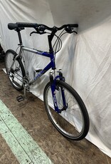 21"  Trek 820 ST (4960 B5U)