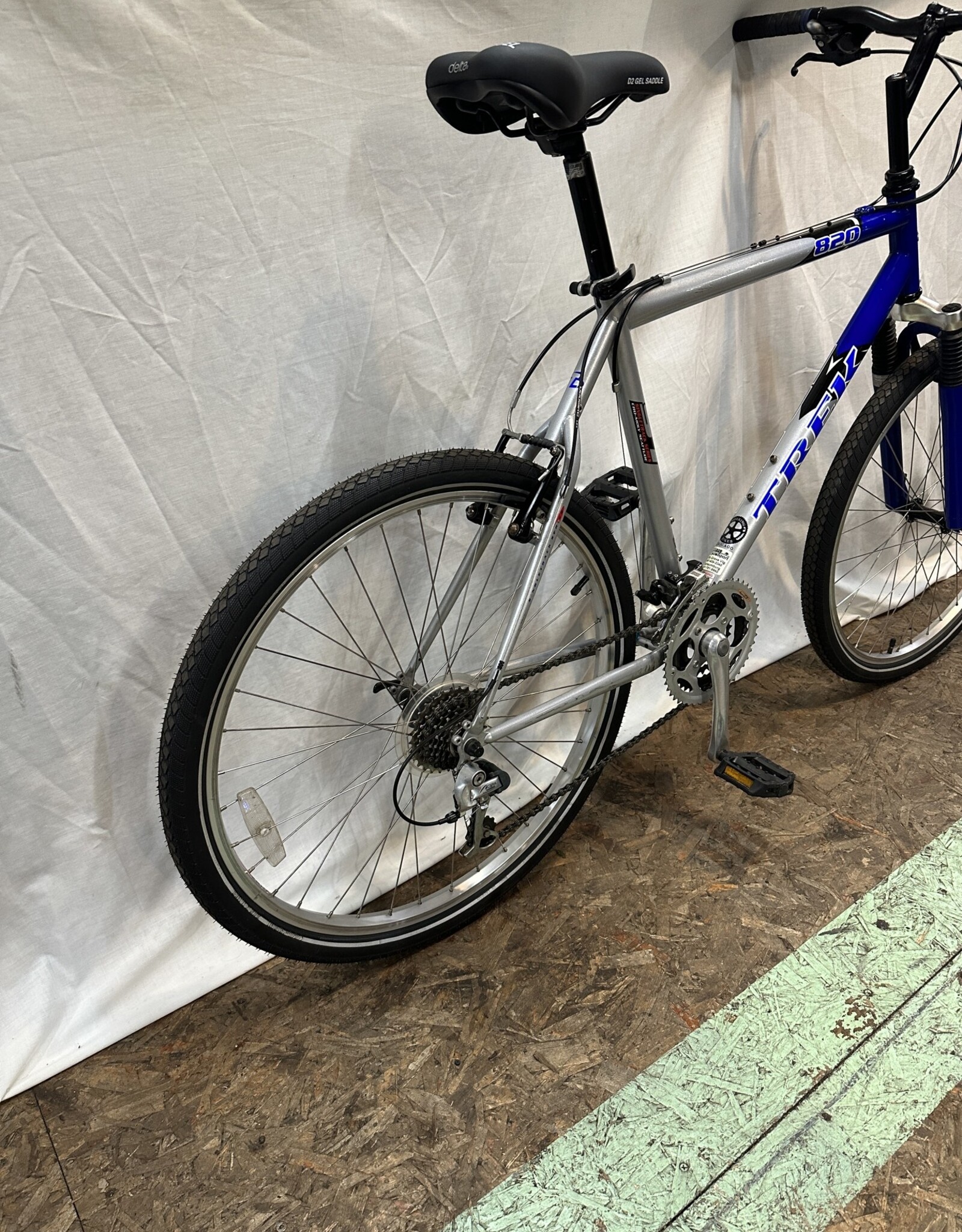 2000 trek 820 sale