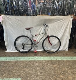 18"  Trek 7200 MultiTrack (6453 H3L)