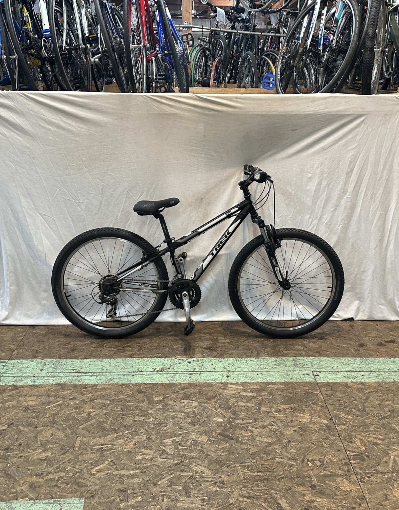 13" Trek 820 SingleTrack (517G I1L)