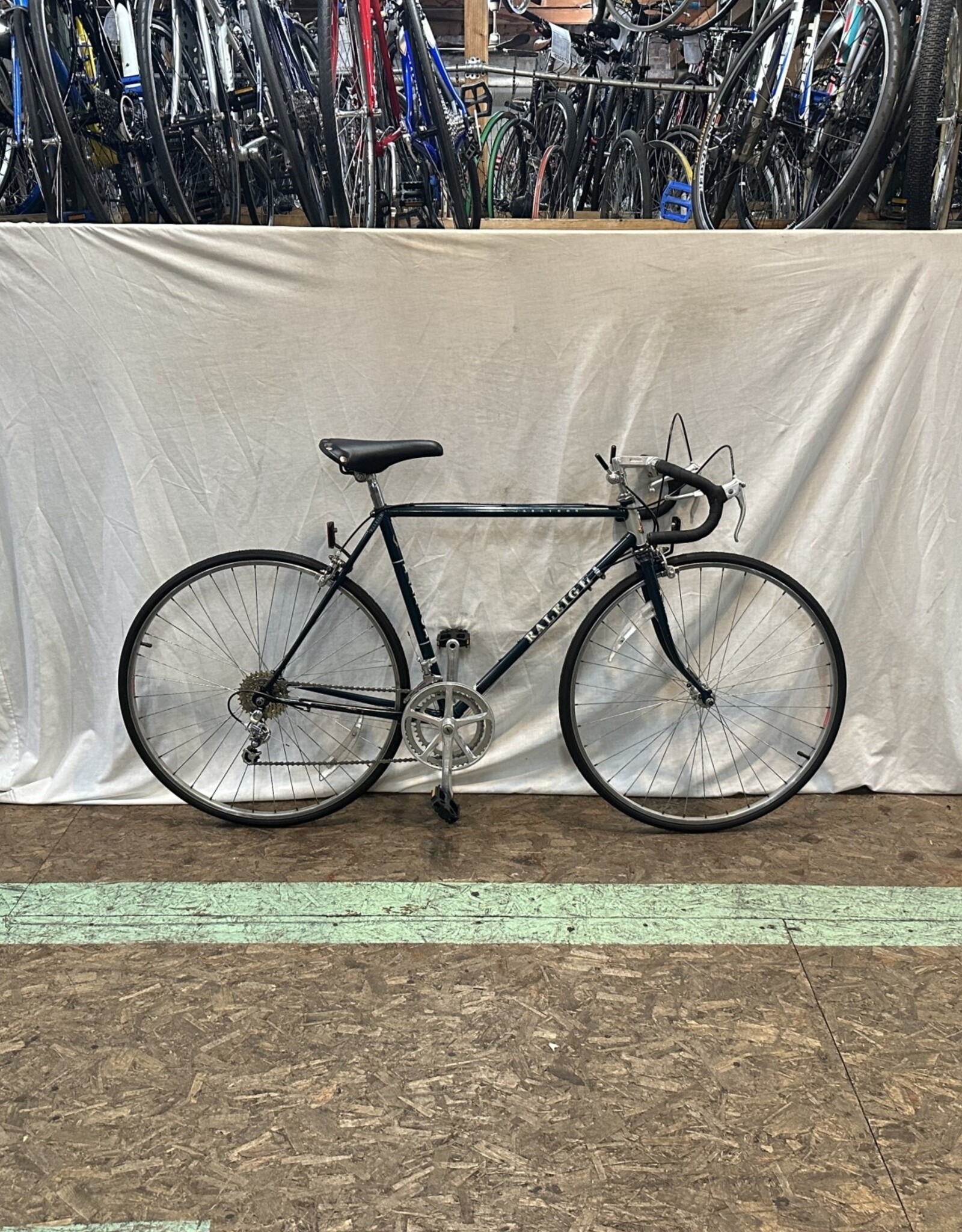 54cm Raleigh Marathon (3986 I2L)