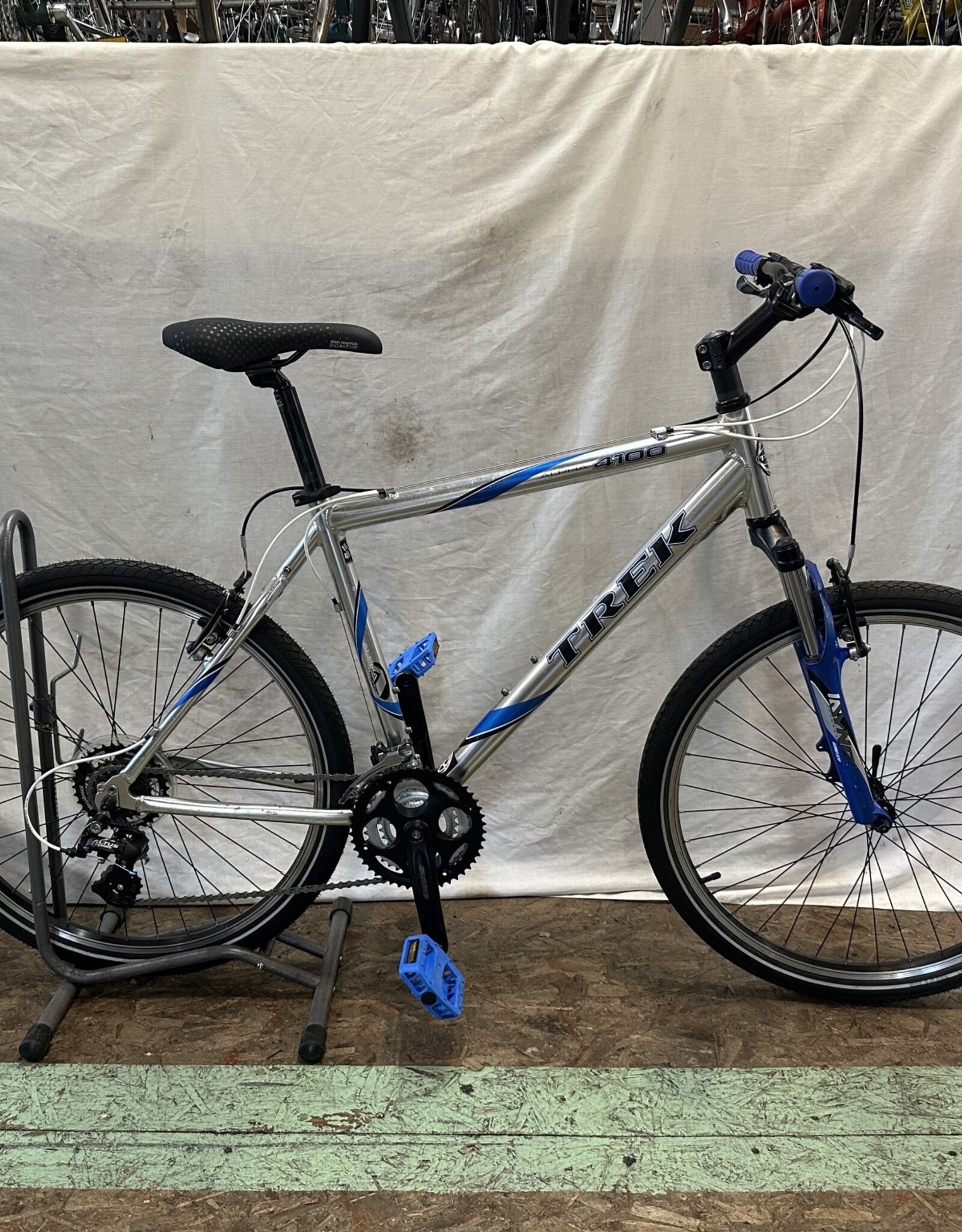 19.5" Trek 4100 (M996 E1U)