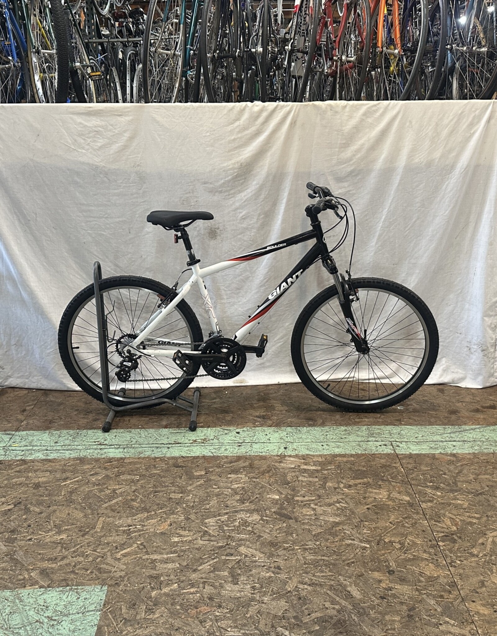 18" Giant Boulder (426 H1L)