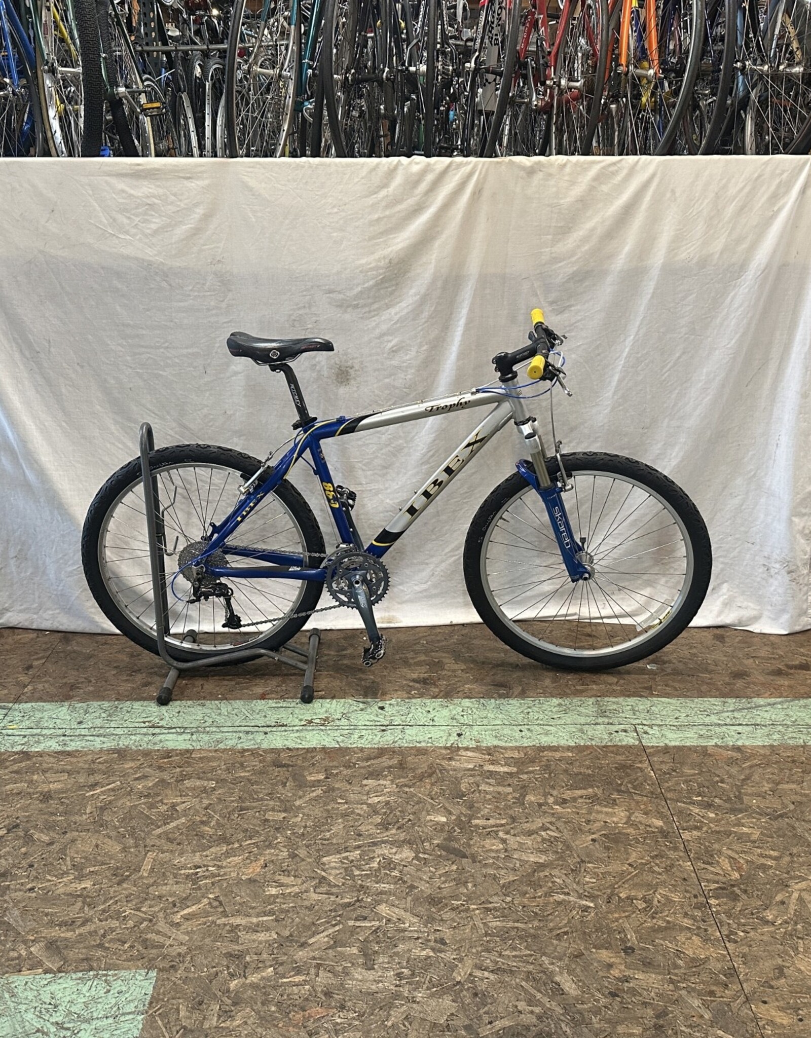 Ibex 18"  Ibex Trophy 880 (8476 I3U)
