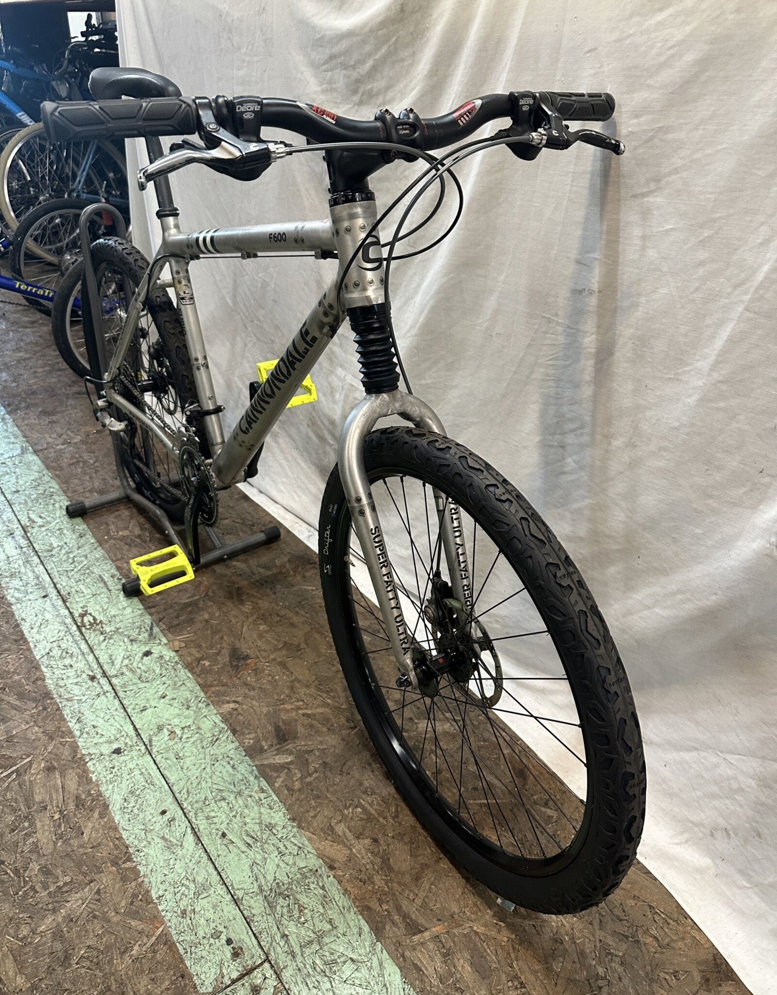 Cannondale 19.5" Cannondale Furio F600 (3429 I1U)
