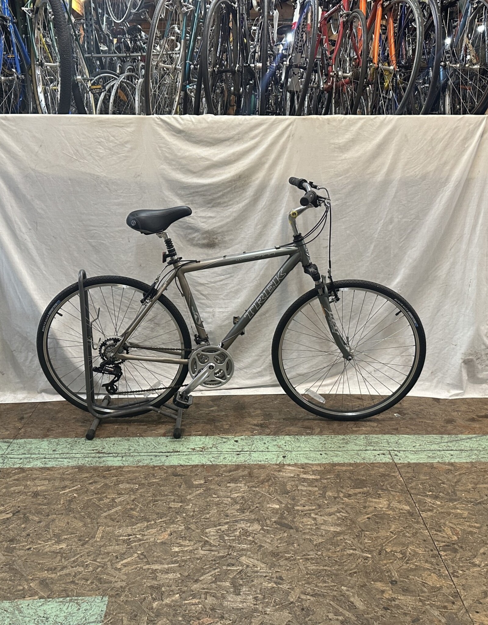 18"  Trek 7100 MultiTrack (042X I1U)