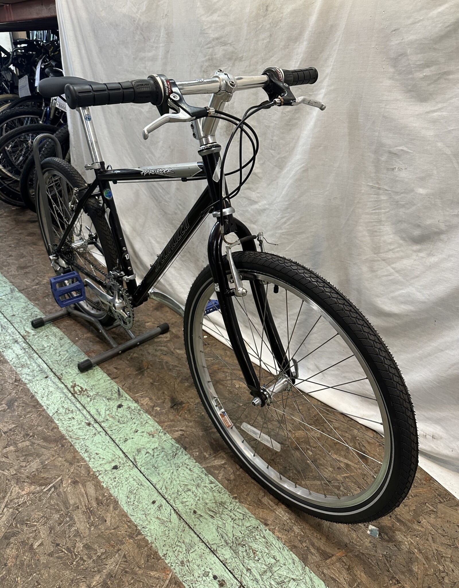 17"  Specialized Hardrock (9291 I1U)