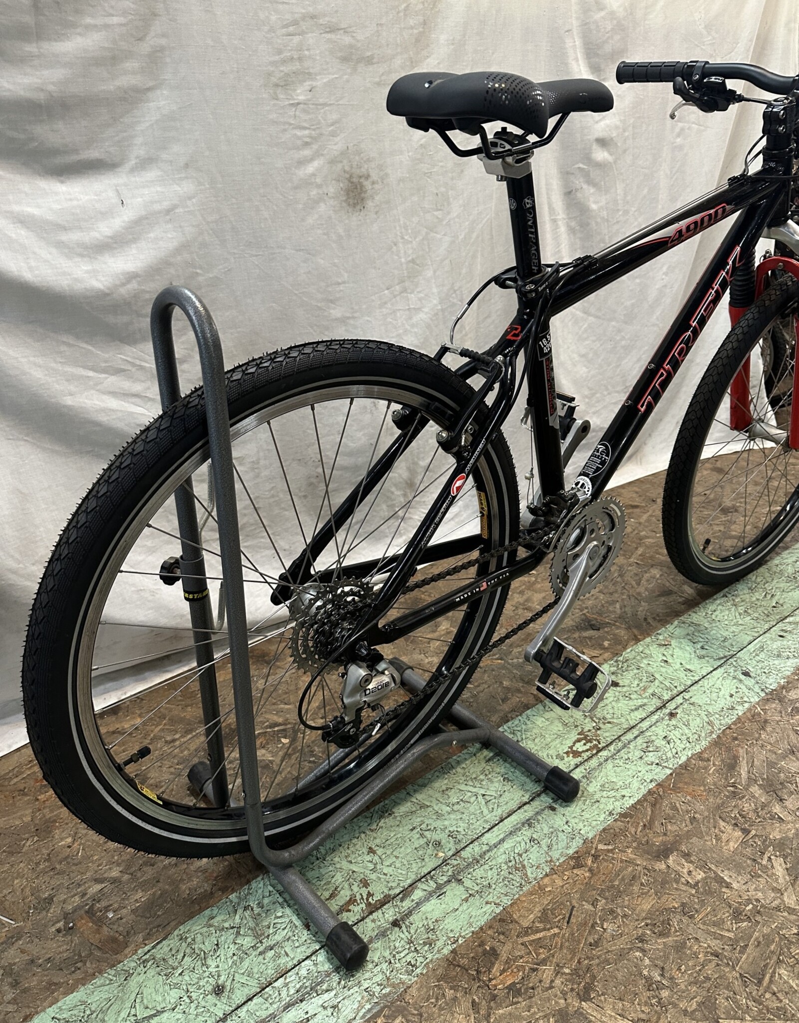 16.5"  Trek 4900 (3797 G3U)