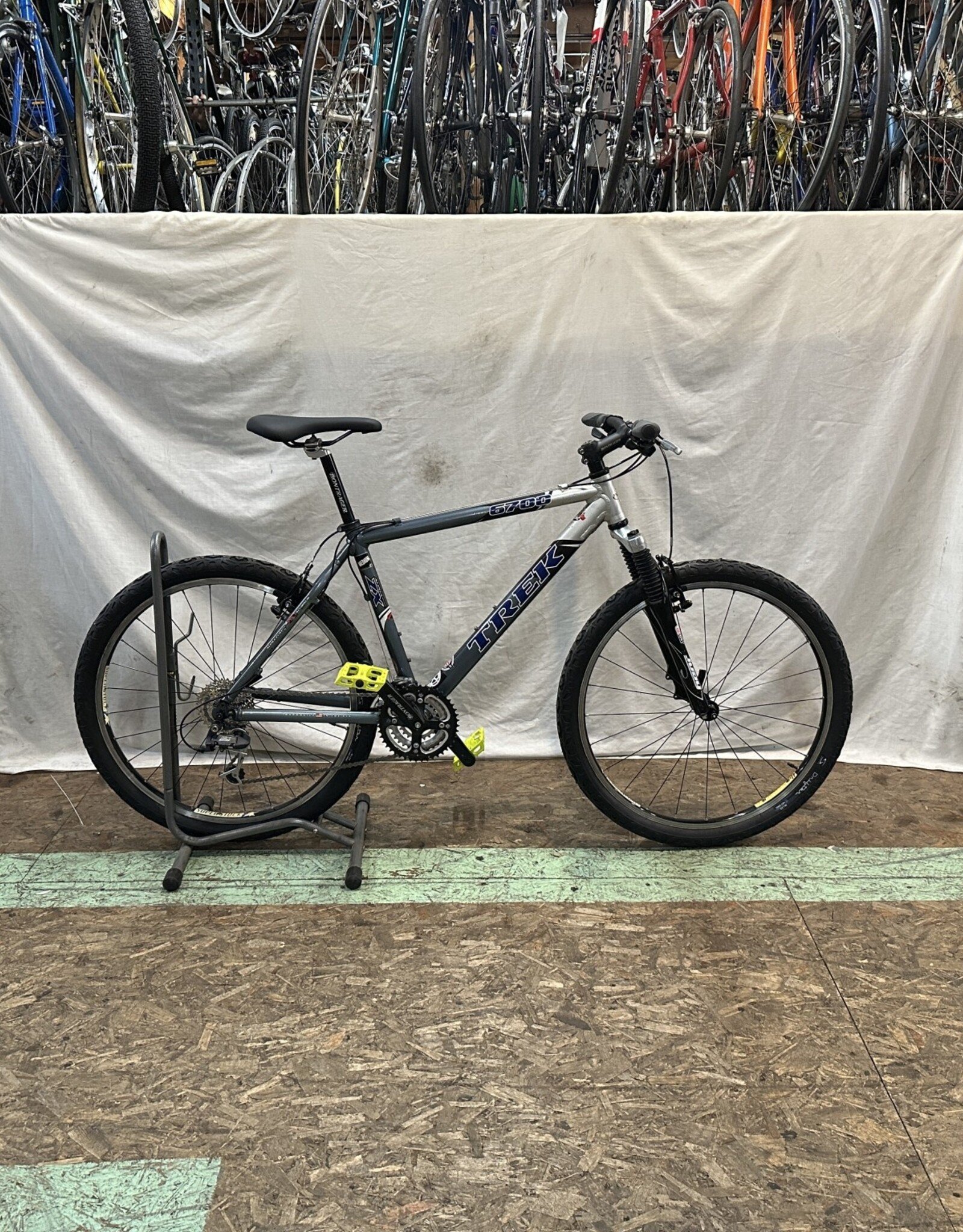 18"  Trek 6700 (1435 G3U)