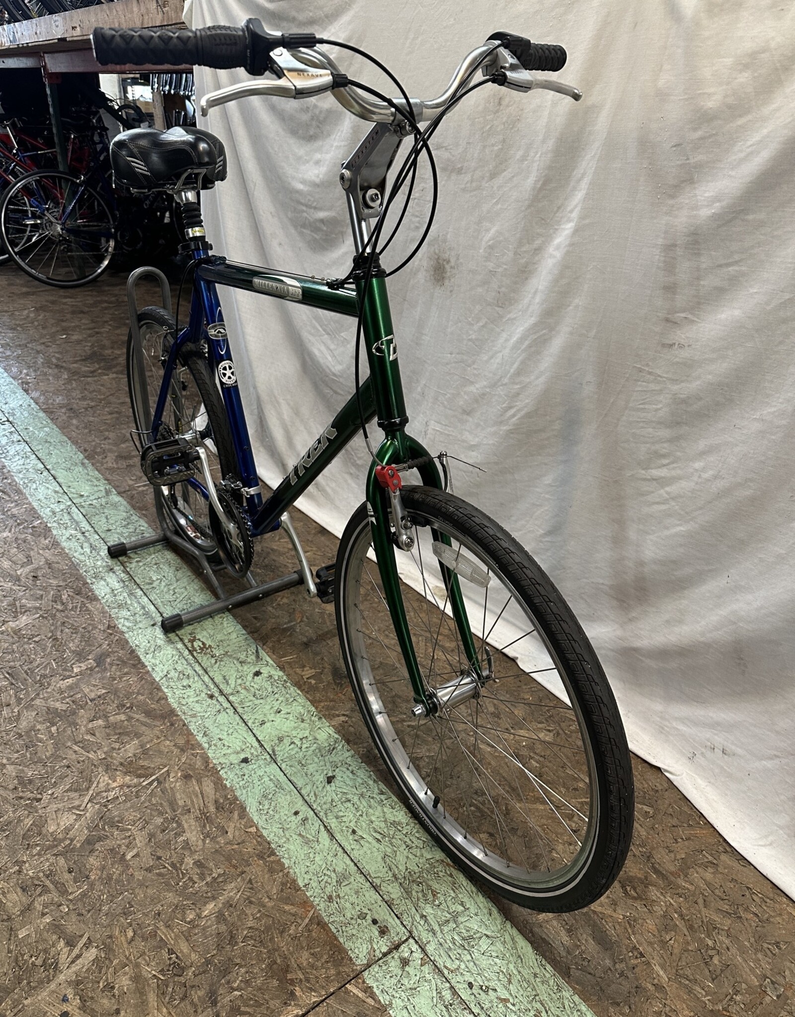 23" Trek Millennia HT (7077 H3L)