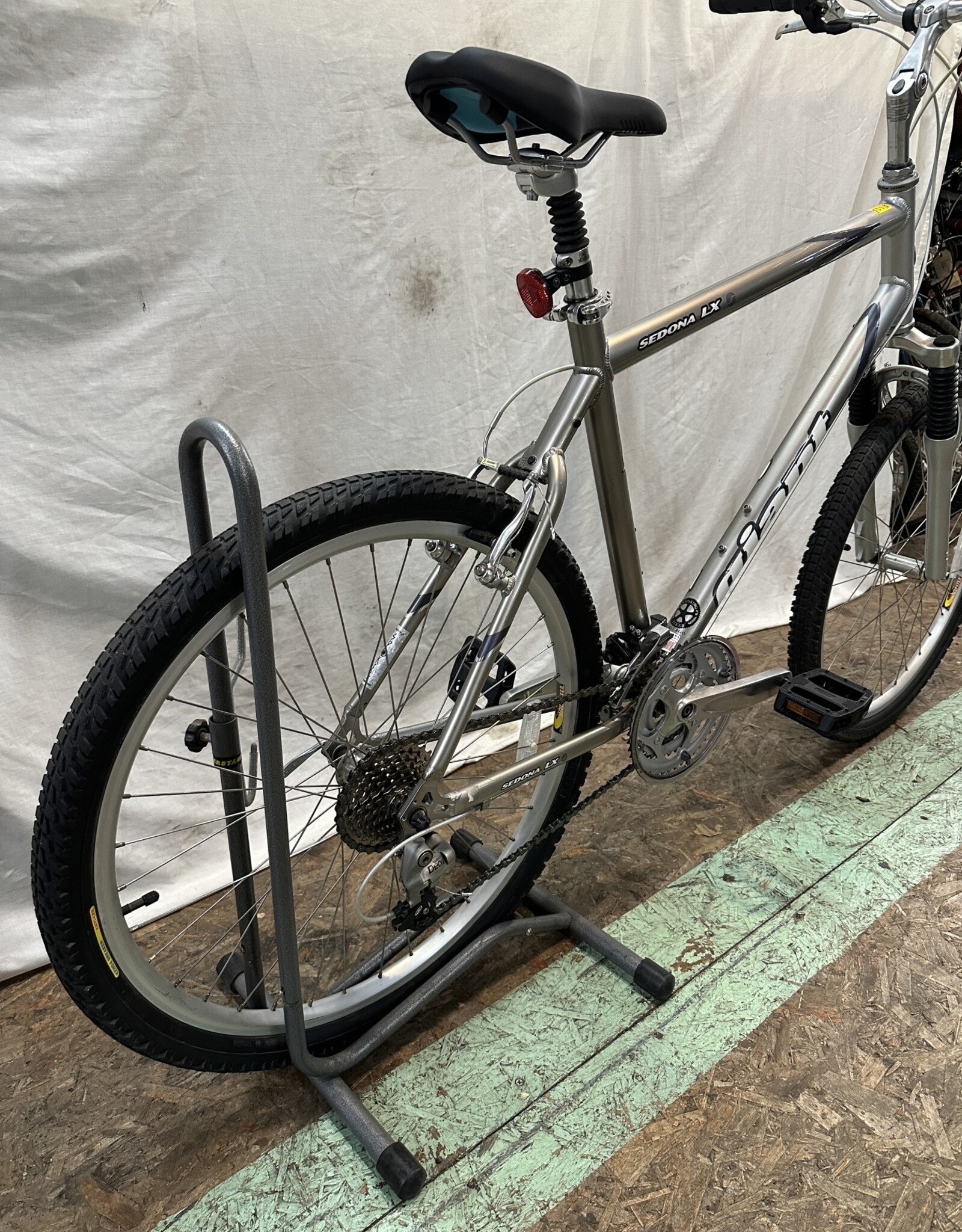 21" Giant Sedona LX (1909 H4L)