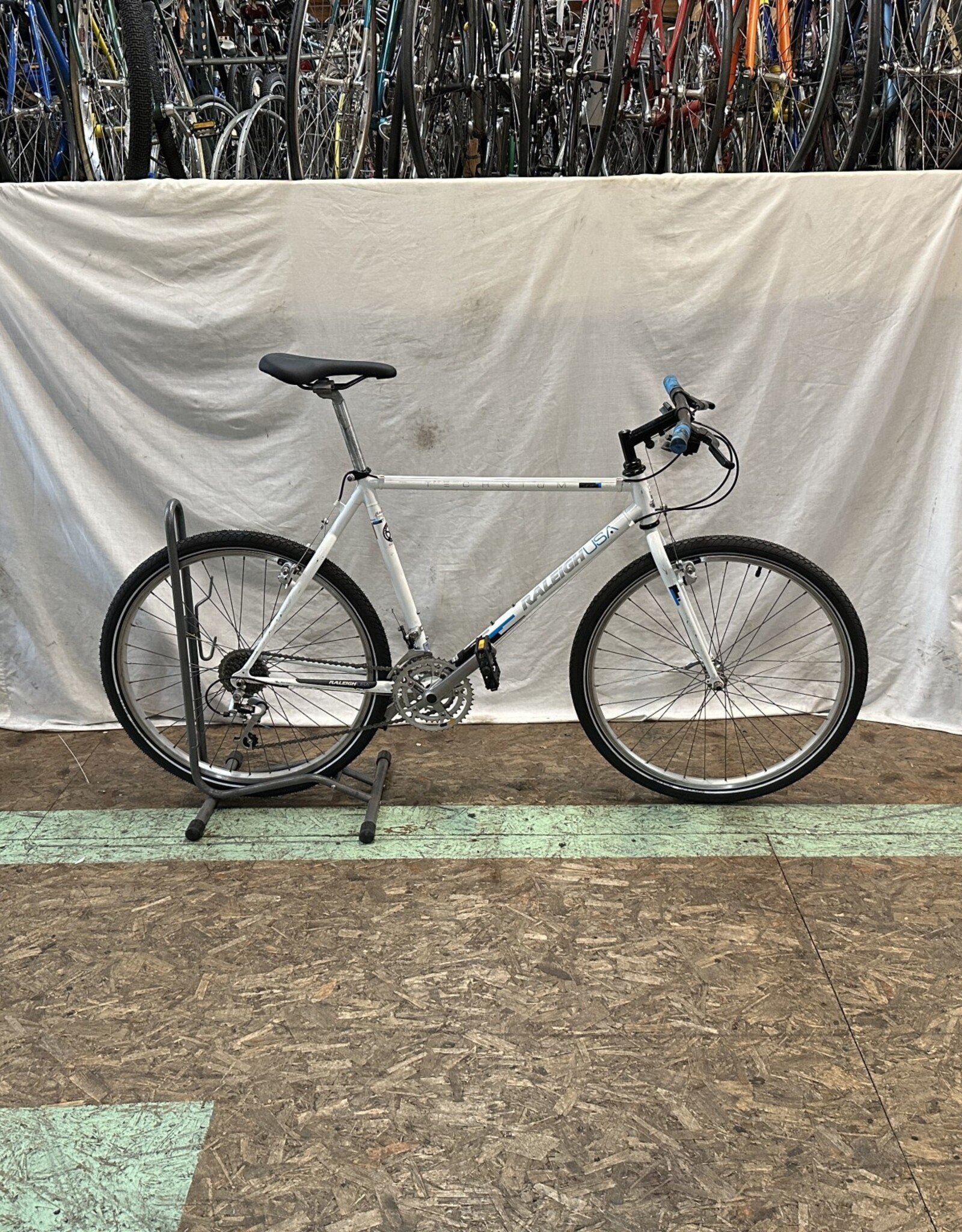 Raleigh 21"  Raleigh Technium  Mountain (8278 G4U)