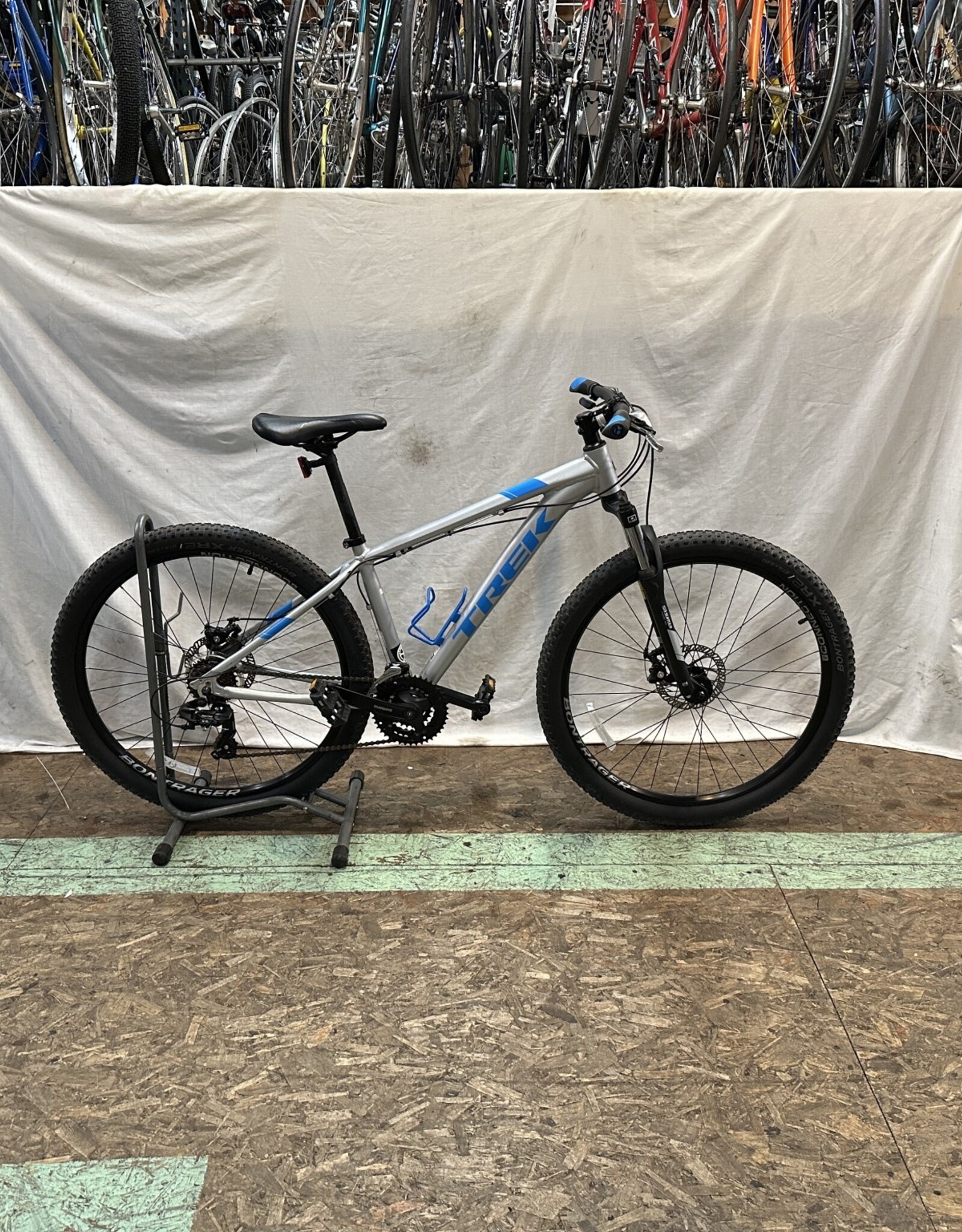 15.5"  Trek Marlin 4 (451M C5U)