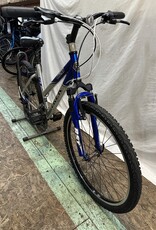 17.5" Trek 820 (8536 C4L)