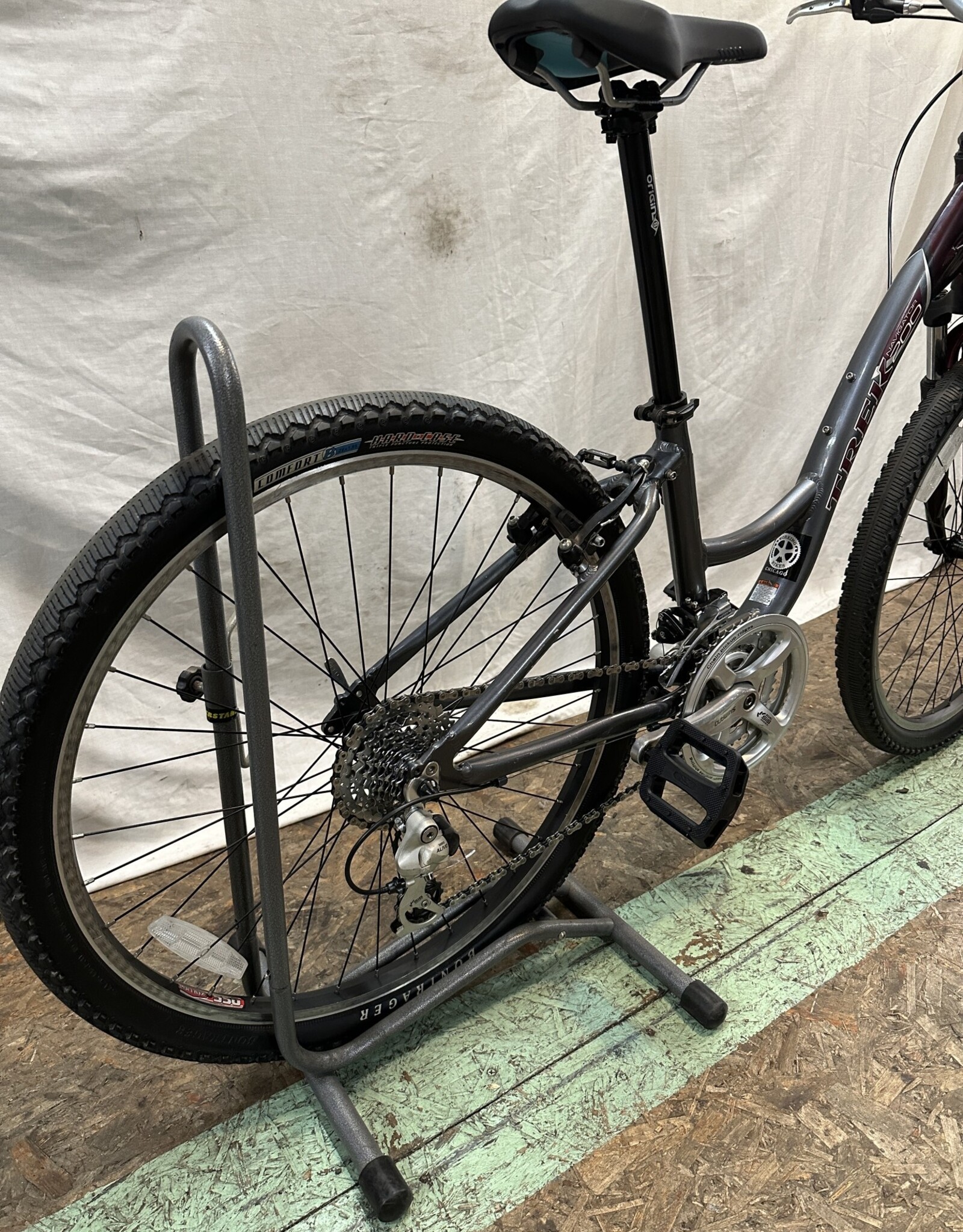 14.5"  Trek Navigator 200 (274A C4L)
